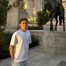 Илья Ловягин